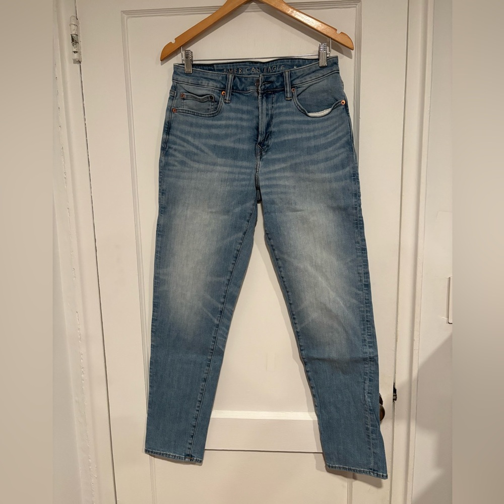 American Eagle Outfitters Women's Light Blue Straight Leg Jeans